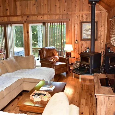Quiet And Comfy 3Bed/2Bath - Chalet With Hot Tub. Cedar Exterior photo