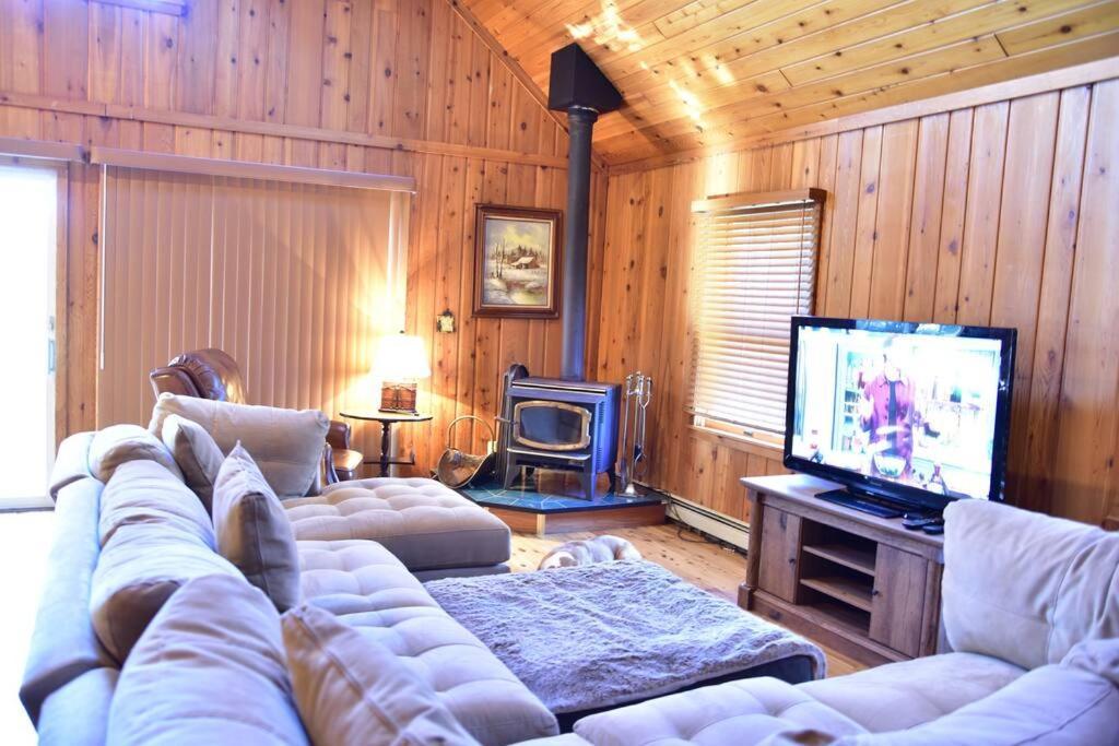 Quiet And Comfy 3bed/2bath - With Hot Tub. Cedar