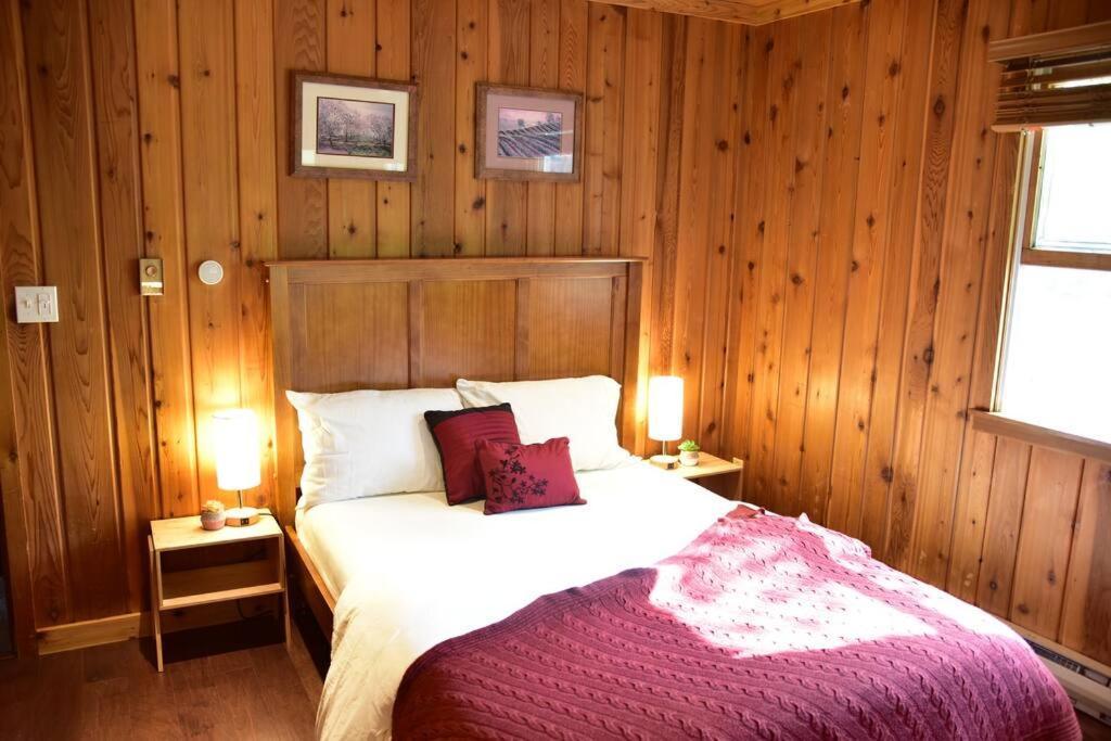 Quiet And Comfy 3bed/2bath - With Hot Tub. * Cedar